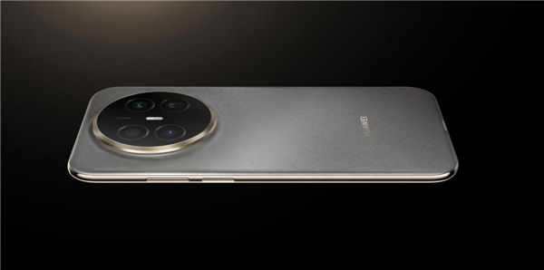 华为Mate系列史上最轻薄直板机型登场！Mate70Air今日首销，搭载麒麟9020A/B双版本芯片，起售价4199元