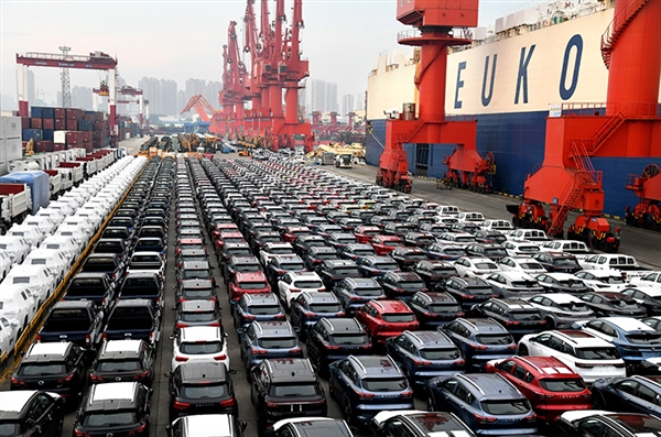 多部门加强监管：登记未满180天或材料不齐全的新车，不得以二手车名义出口