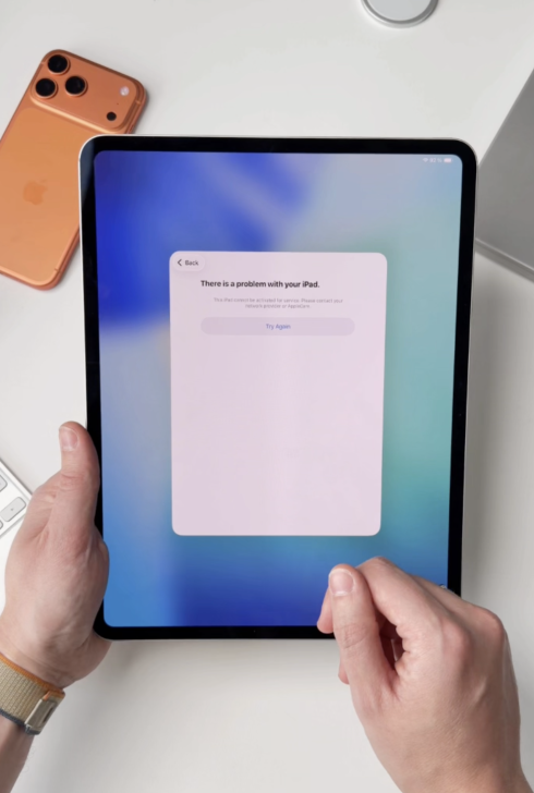 M5iPadPro遭提前开箱激活，苹果直接远程锁机，设备彻底变砖！