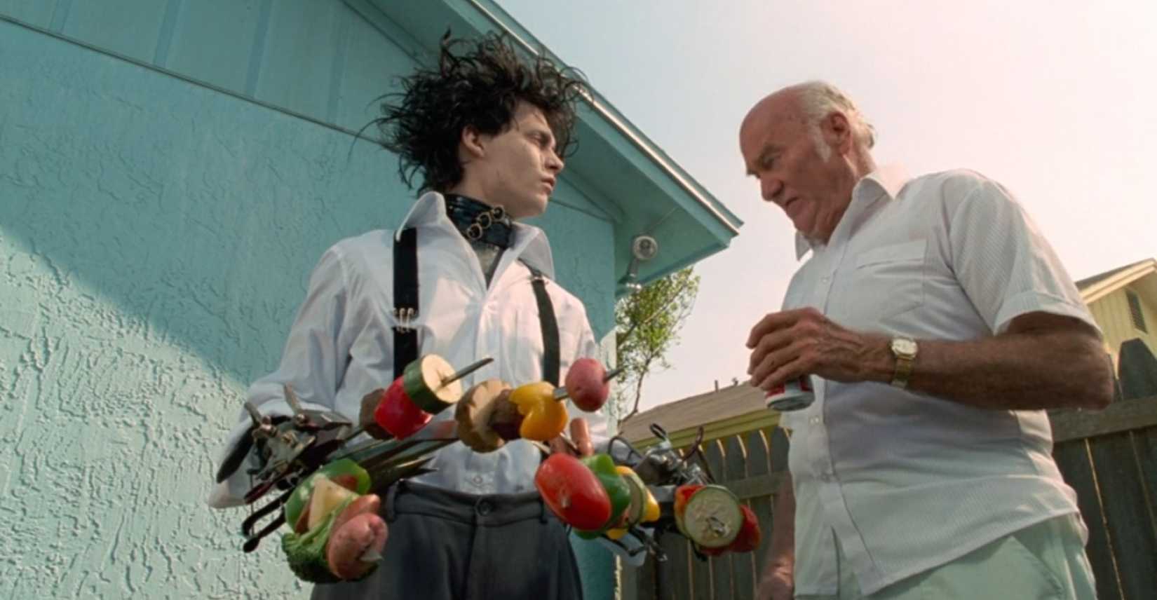 蒂姆·伯顿最具个人风格的电影《剪刀手爱德华》，迎来上映35周年纪念