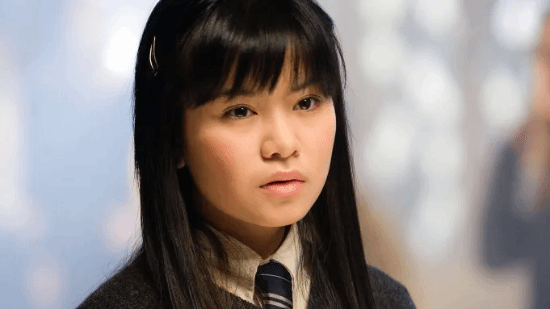 《哈利波特》秋张饰演者谈种族霸凌："亚裔"标签曾桎梏其演艺发展[图]