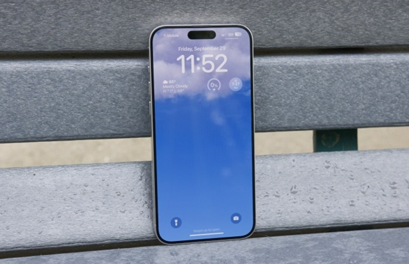 苹果iOS27系统将首次推出全新的Siri聊天机器人，不过该功能需要付费使用