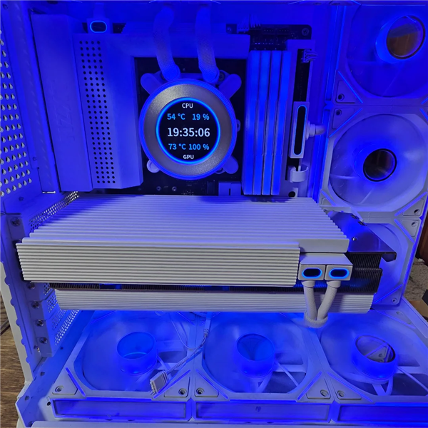 颜值炸裂！汽车功放变身RTX3080散热器：GPU温度狂降10°C