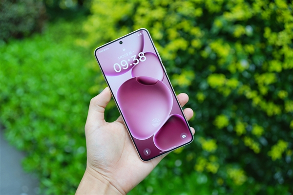 OPPOFindX9Ultra三月亮相：堪称机圈最强的望远镜手机即将登场