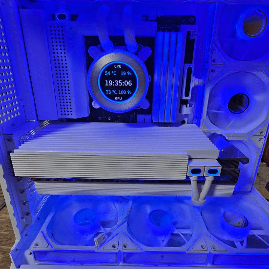 玩家把汽车功放改装成RTX3080散热器，GPU温度直接降了10°C！