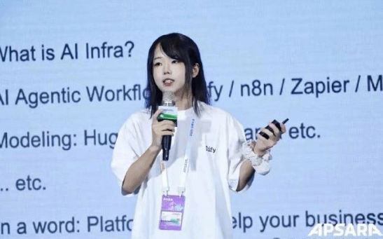 Dify女装程序员火出圈！网友调侃：初见是软妹，开口瞬间破功