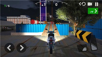 3D特技摩托车手游无广告版图2